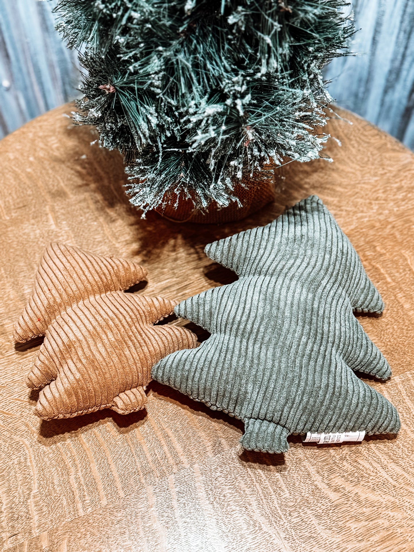 Large Evergreen Cord Christmas Tree