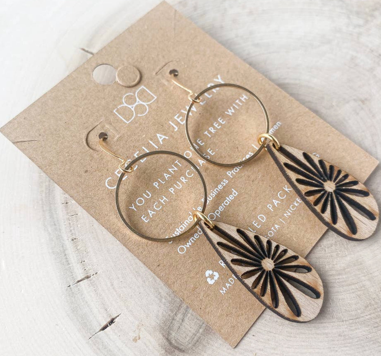 Small Wood Earring Collection // Daisy